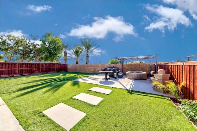 view of yard featuring a pergola, a patio area, and a hot tub