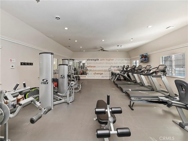 exercise room featuring ceiling fan