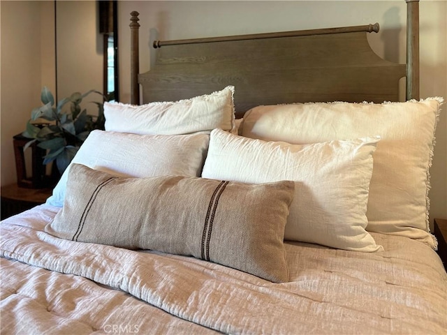 27538 W Shore Rd, Lake Arrowhead, CA 92352 - view of bedroom