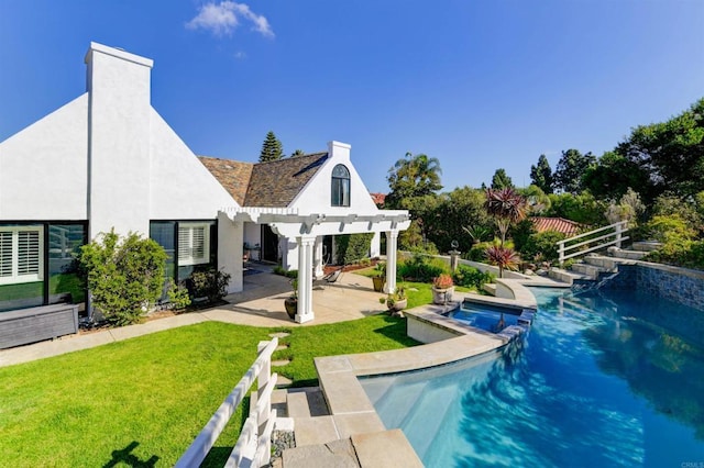 view of swimming pool featuring an in ground hot tub, a yard, a pergola, and a patio