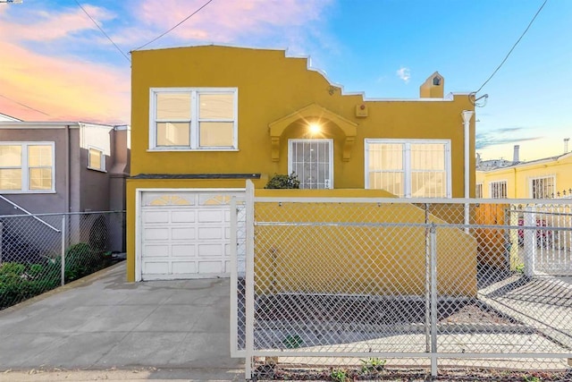 view of front facade with a garage