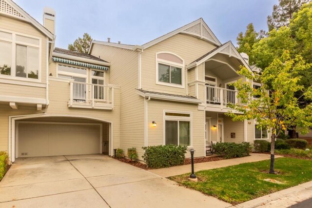 view of front of house with a garage