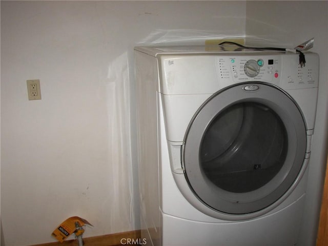 laundry area featuring washer / dryer