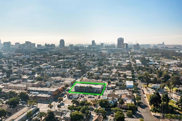 927 Daisy Ave, Long Beach, CA 90813 - aerial overview of property's location with city skyline and property parcel outlined