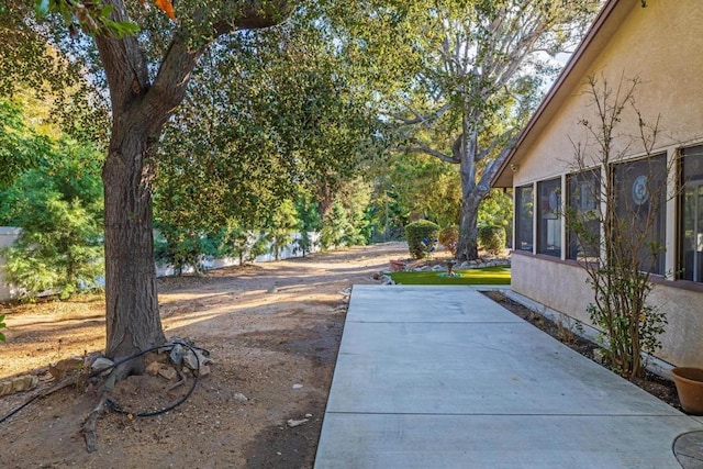 view of yard with a patio