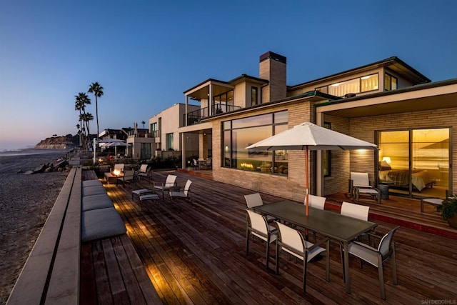 view of deck at dusk