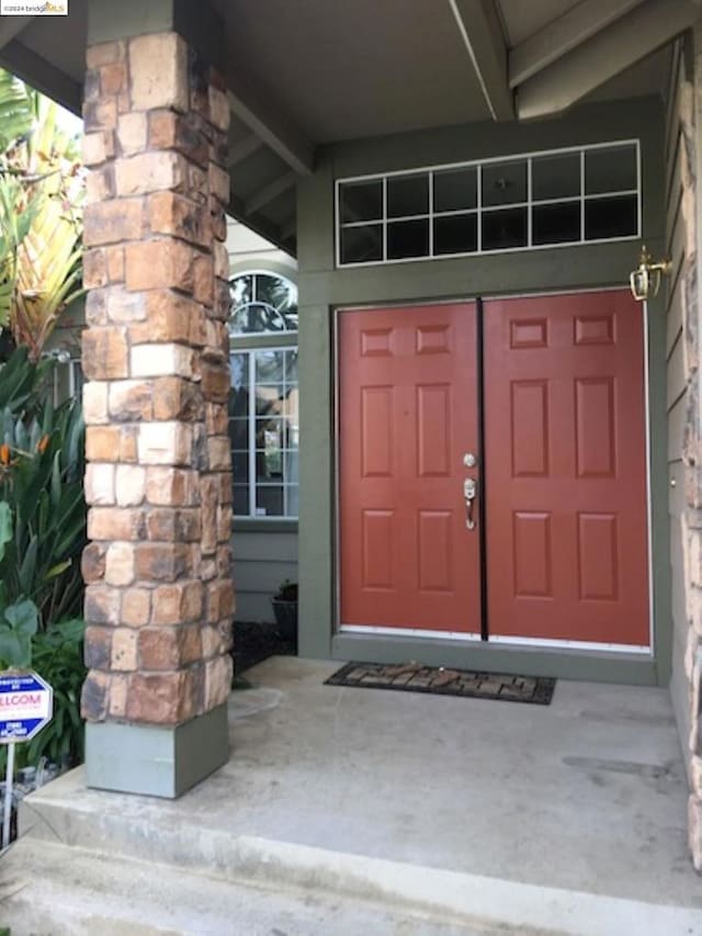 view of property entrance