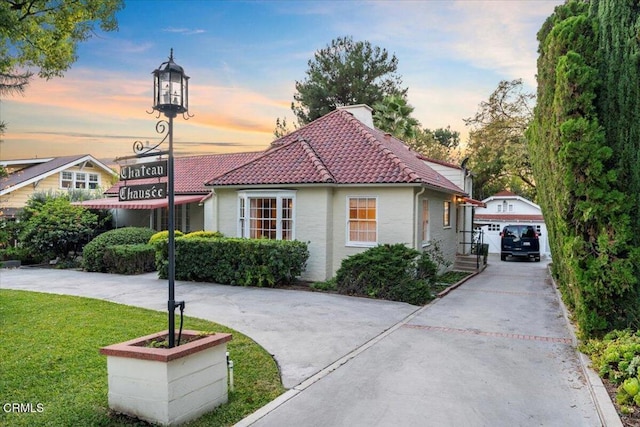 exterior space featuring a yard