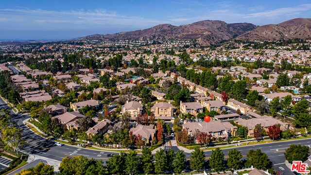 bird's eye view with a mountain view