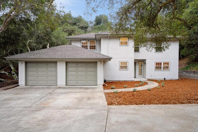 view of front facade featuring a garage