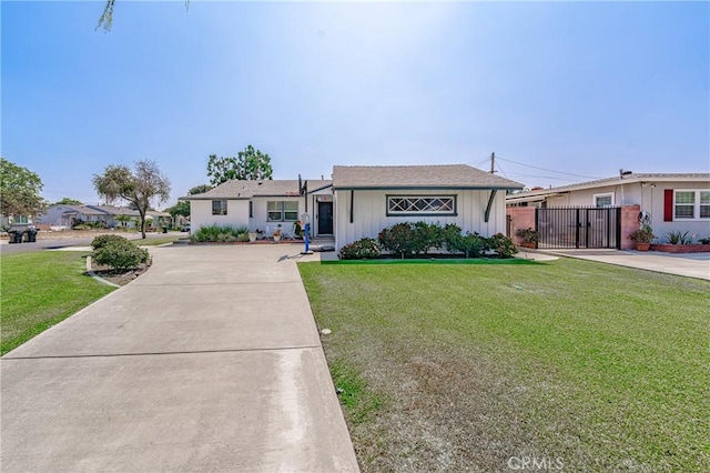 ranch-style house with a front yard