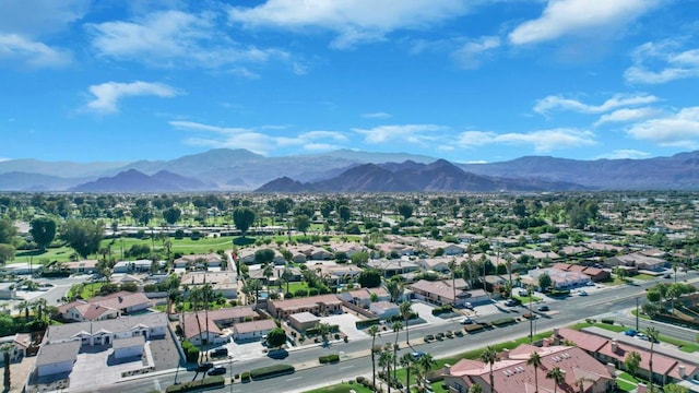 bird's eye view with a mountain view