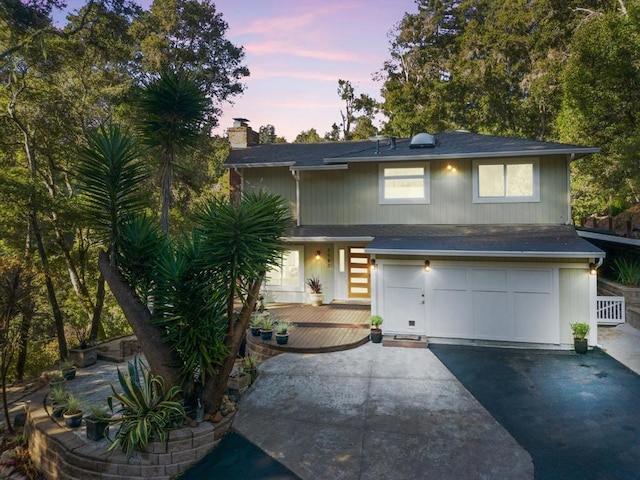 view of front facade with a garage