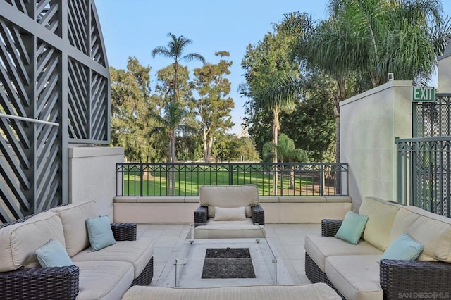 view of patio featuring outdoor lounge area