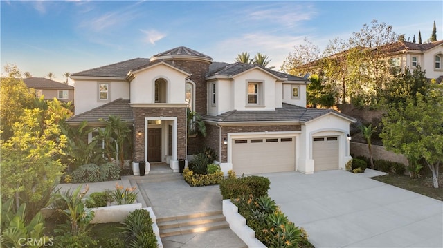 view of front of house featuring a garage