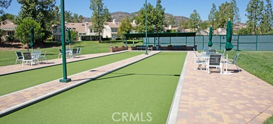 surrounding community featuring a mountain view