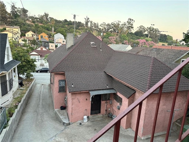 view of aerial view at dusk