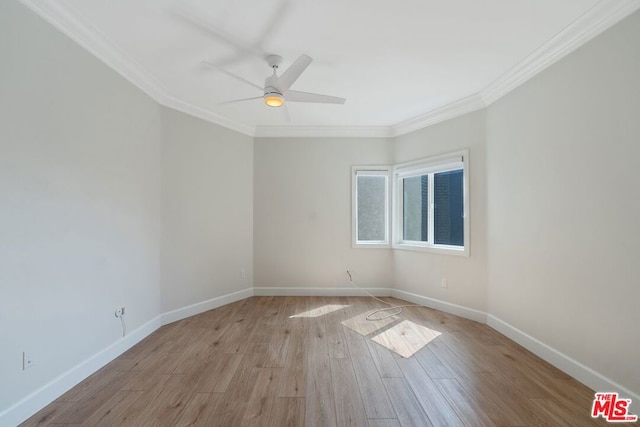 empty room featuring light wood-type flooring, ceiling fan, and ornamental molding