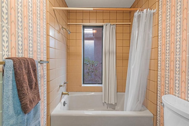 2842 Fonts Point Dr, Borrego Springs, CA 92004 - bathroom with shower / bath combination with curtain and toilet