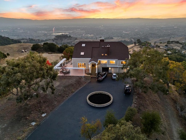 view of aerial view at dusk