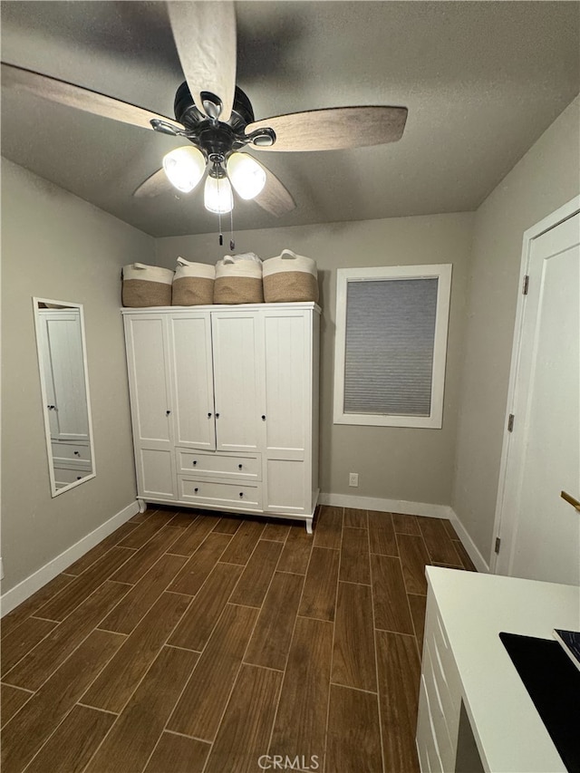 unfurnished bedroom with ceiling fan