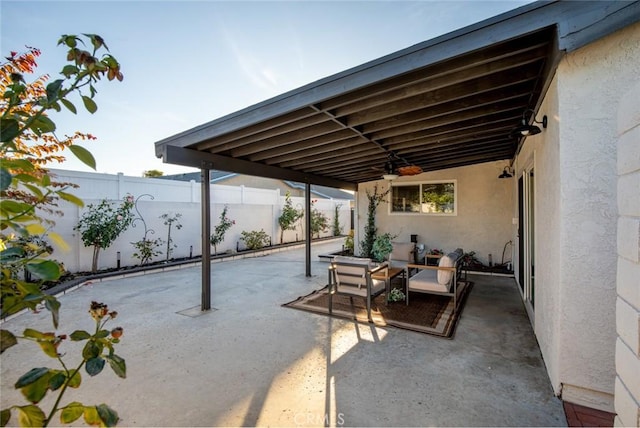 view of patio / terrace with outdoor lounge area and ceiling fan