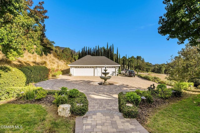 view of front of home featuring a garage