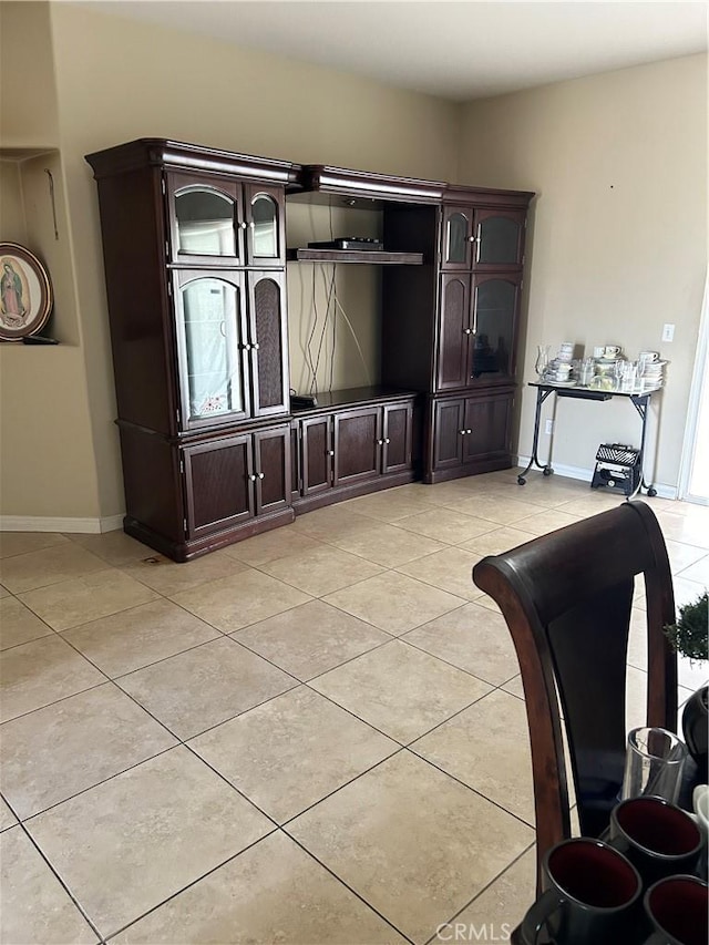 dining room featuring light tile patterned floors