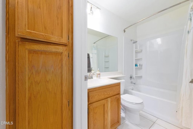 full bathroom featuring tile patterned flooring, vanity, shower / bath combo, and toilet