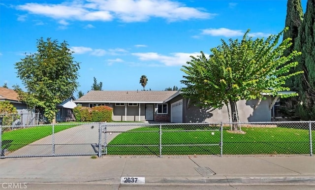 single story home with a front yard