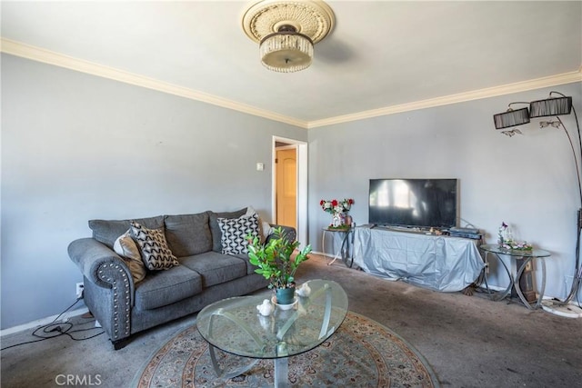 carpeted living room featuring crown molding