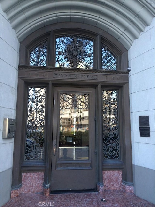 view of exterior entry
