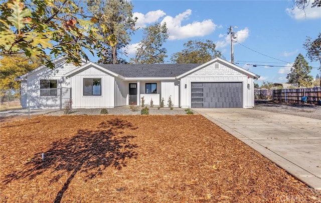 view of front facade featuring a garage