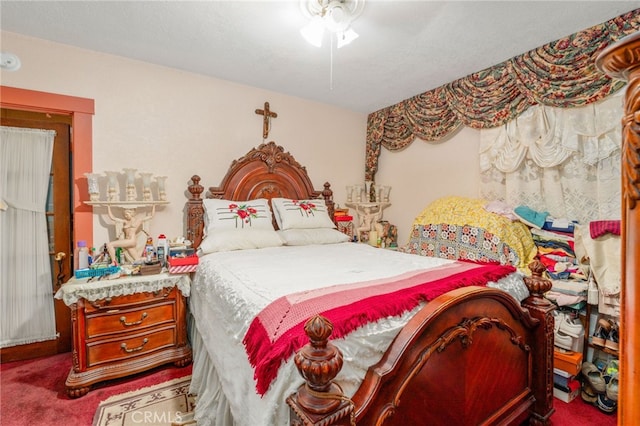 bedroom with carpet flooring and ceiling fan