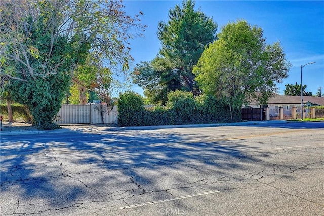 16326 Nordhoff St, North Hills, CA 91343 - photo 1