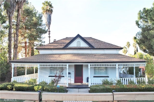 view of front of house featuring a porch