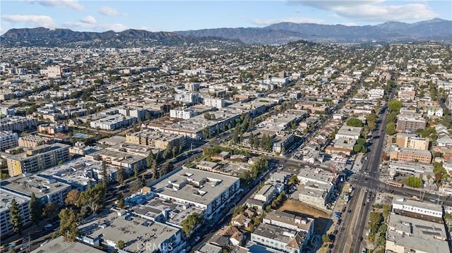 bird's eye view featuring a mountain view