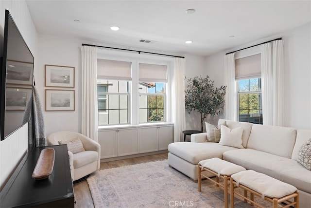 20 Jaripol Cir, Rancho Mission Viejo, CA 92694 - living room featuring visible vents, recessed lighting, and wood finished floors