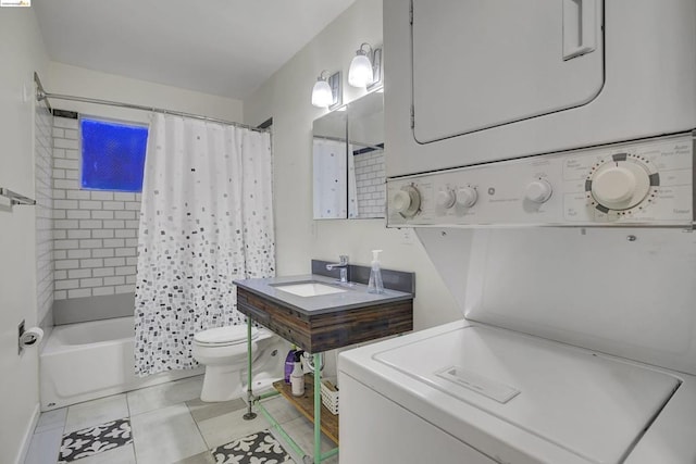 full bathroom featuring sink, stacked washing maching and dryer, tile patterned flooring, toilet, and shower / bath combo with shower curtain