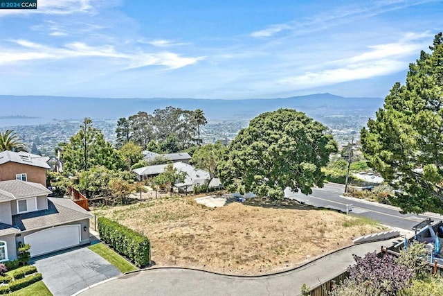 Listing photo 2 for 8246 Terrace Dr, El Cerrito CA 94530