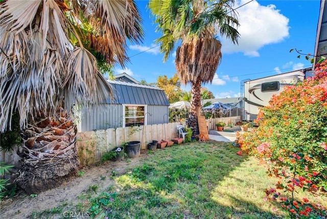 view of yard featuring fence