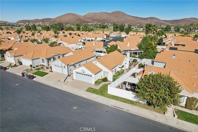 bird's eye view with a mountain view