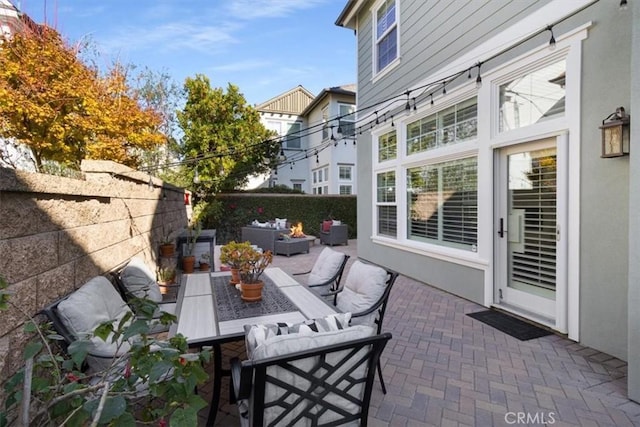 view of patio with outdoor lounge area