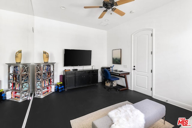 living room featuring ceiling fan