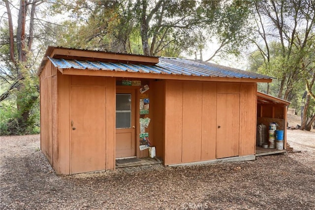 view of outdoor structure