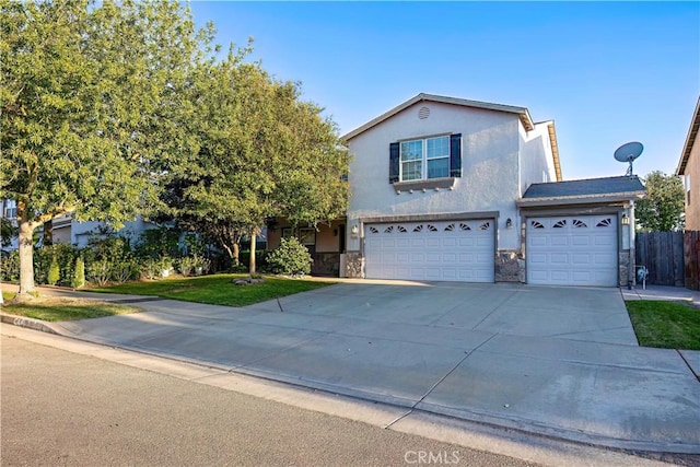 view of front property featuring a garage