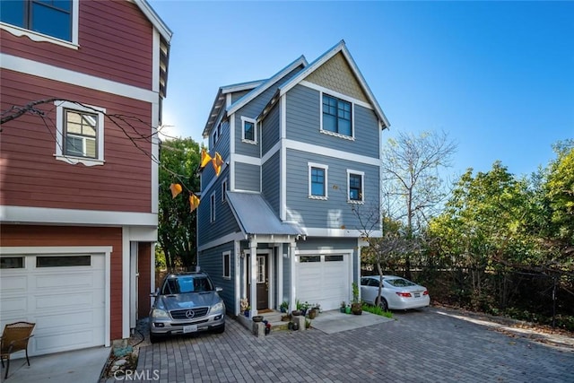 view of front of home featuring a garage