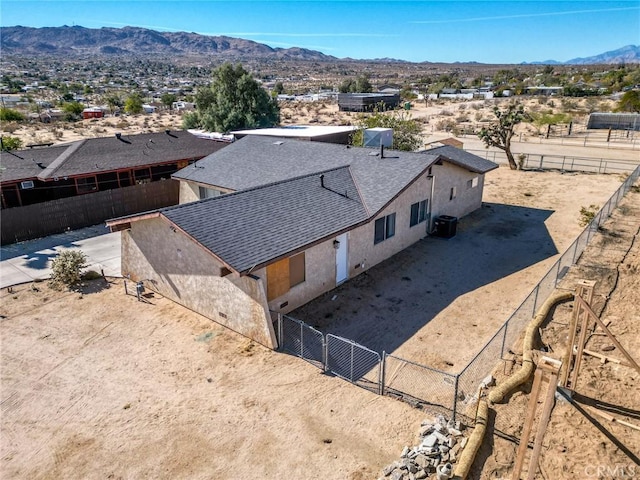 bird's eye view with a mountain view