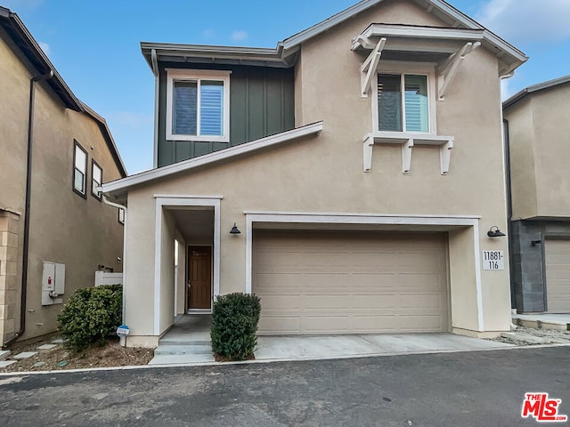 view of front of house featuring a garage