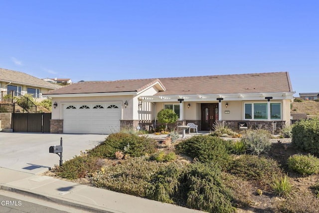 single story home featuring a garage